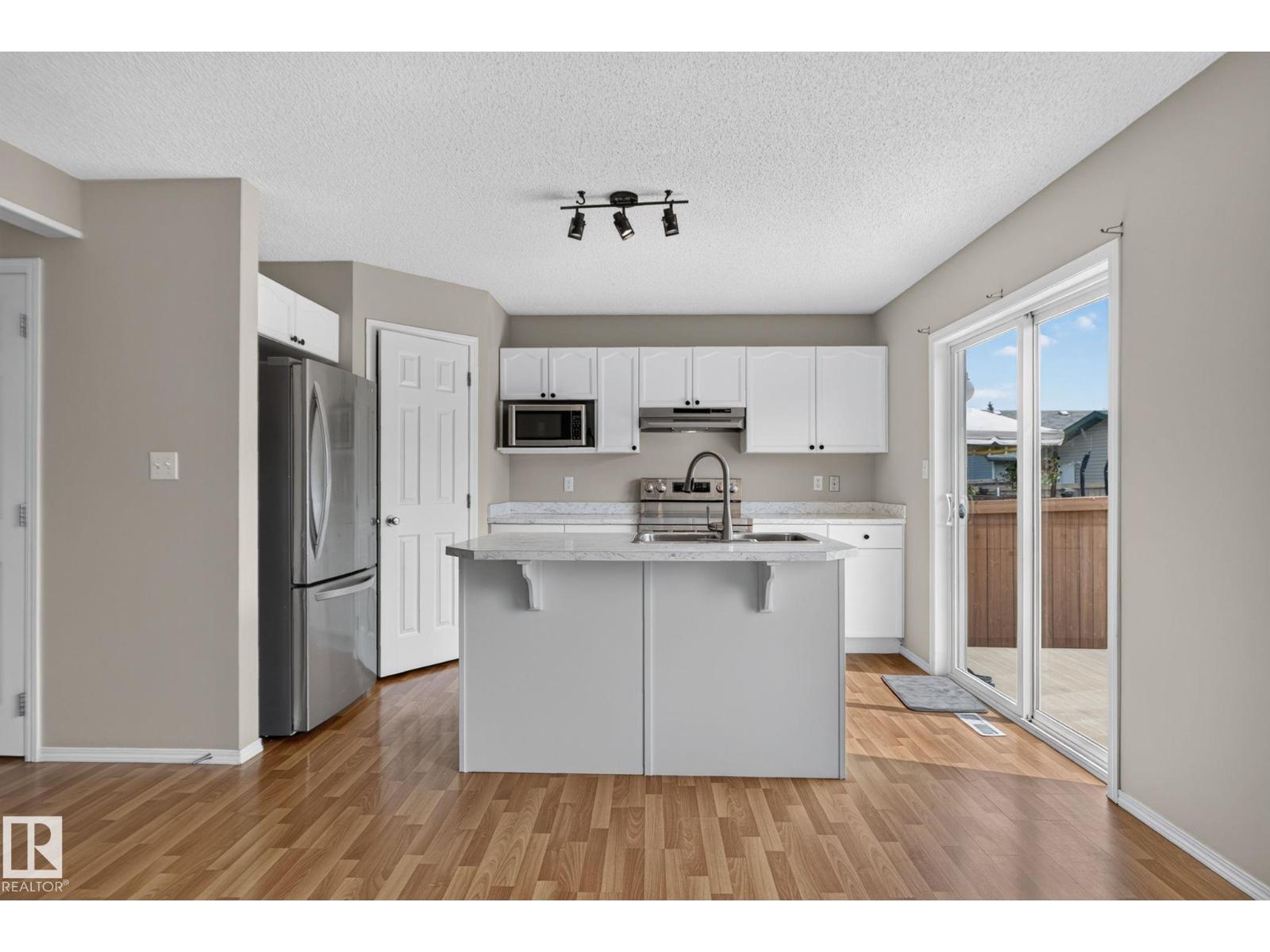 8923 173 Av NW, Edmonton, Alberta  T5Z 3W6 - Photo 10 - E4501880