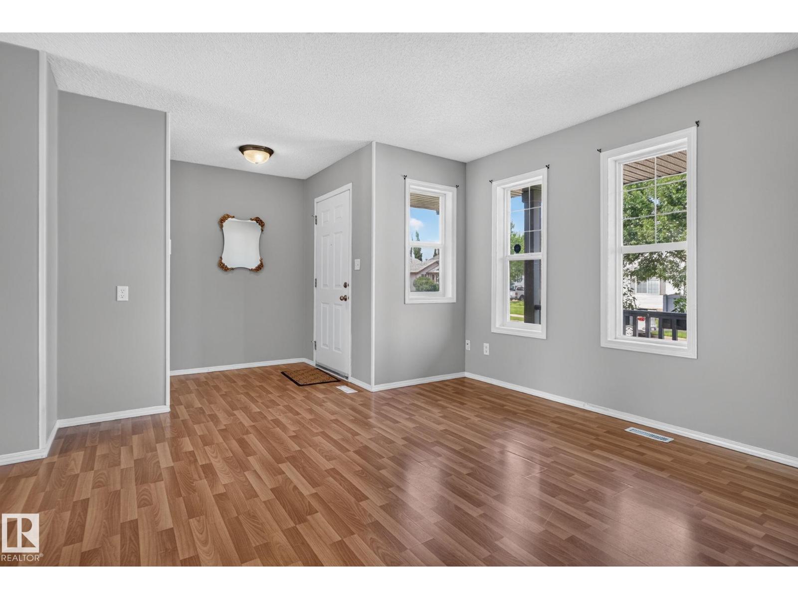 8923 173 Av NW, Edmonton, Alberta  T5Z 3W6 - Photo 6 - E4501880