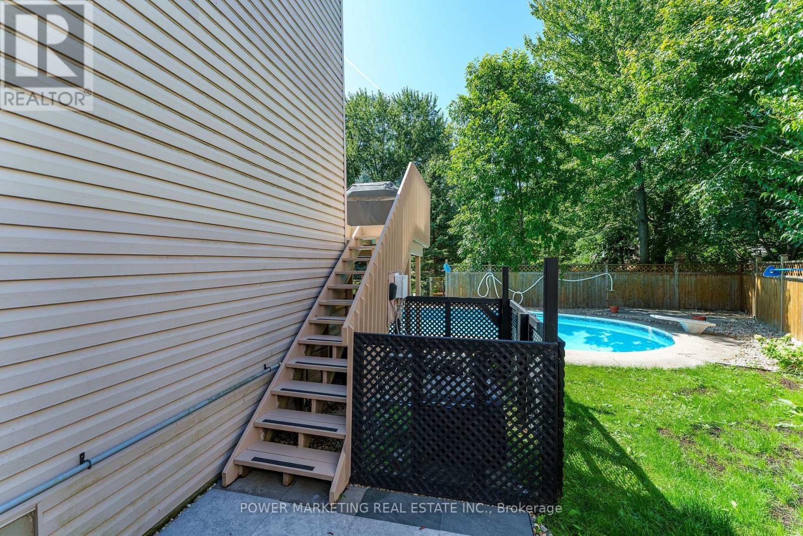5722 Kemplane Court, Ottawa, Ontario  K1W 1B8 - Photo 38 - X13589478