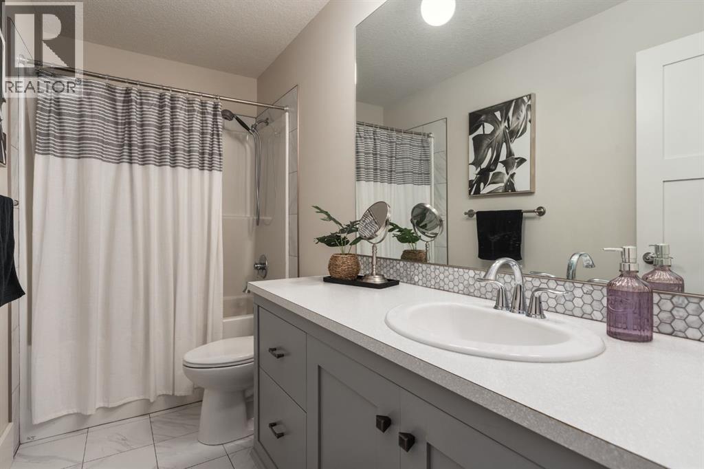 313 Centre Avenue SE, Airdrie, Alberta  T4B 1H6 - Photo 33 - A2327621