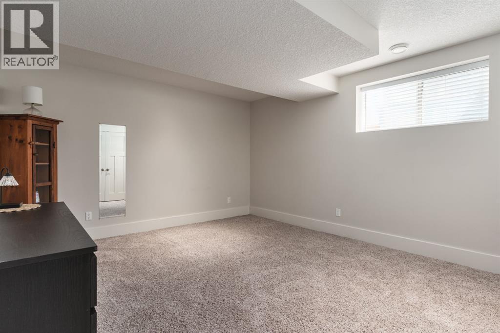 313 Centre Avenue SE, Airdrie, Alberta  T4B 1H6 - Photo 32 - A2327621