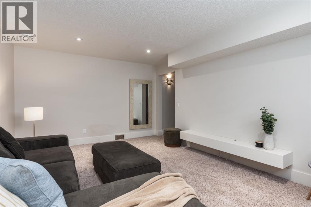 313 Centre Avenue SE, Airdrie, Alberta  T4B 1H6 - Photo 30 - A2327621