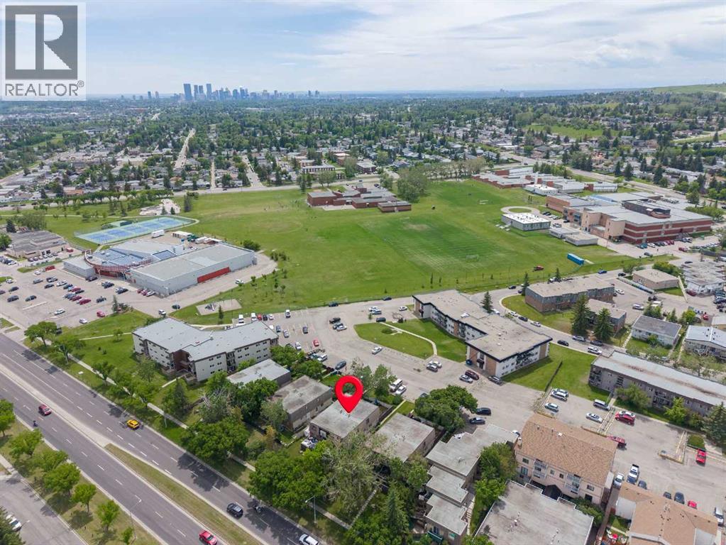 6813 Centre Street NW, Calgary, Alberta T2K 3K3 - Photo 12 - A2321604