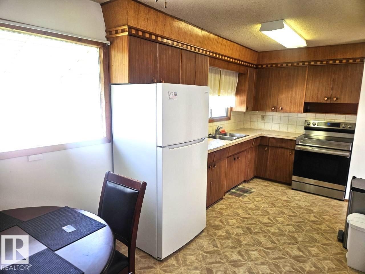 5024 50 St, Andrew, Alberta  T0B 0C0 - Photo 10 - E4501548