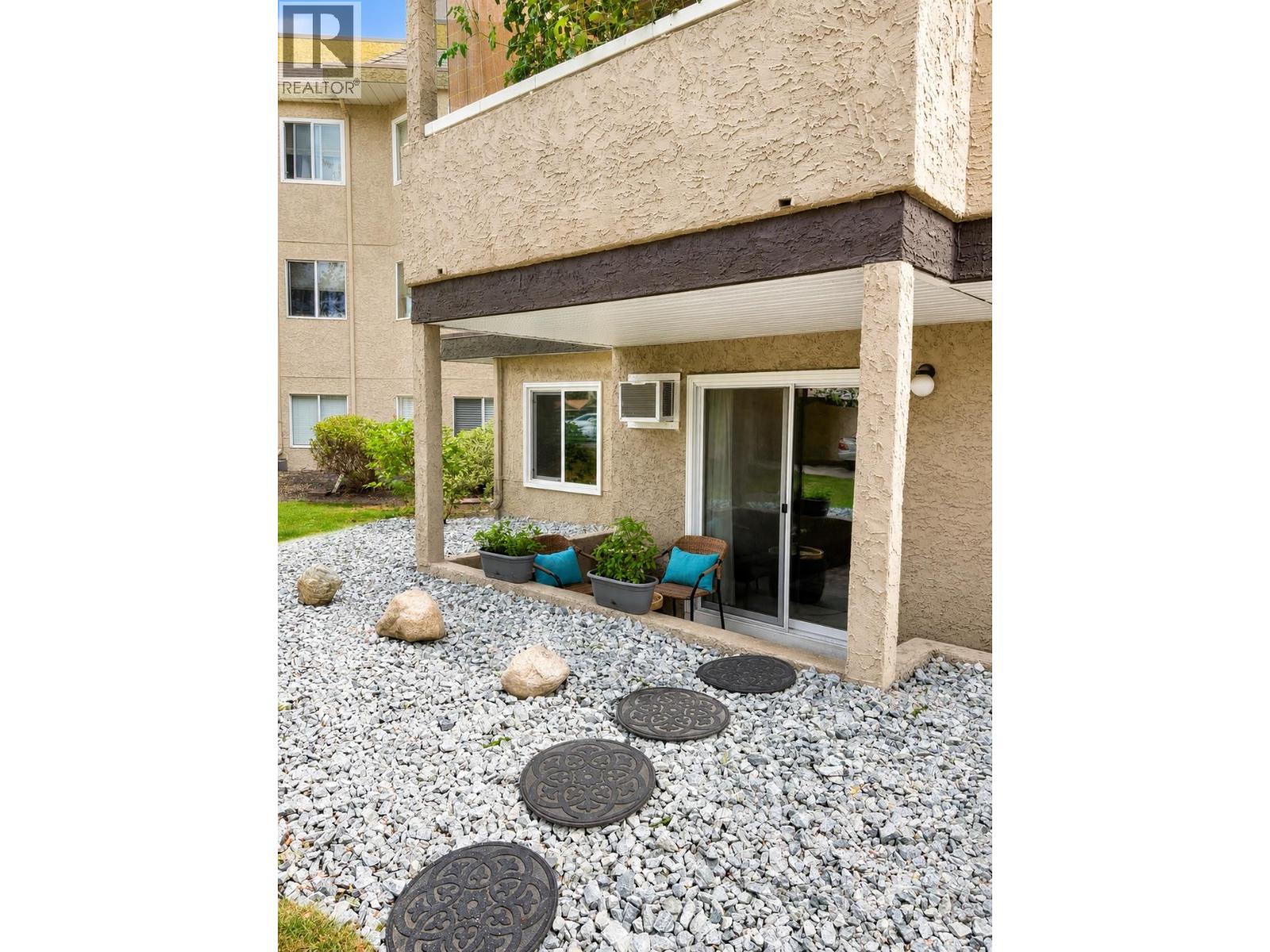 3842 Gordon Drive Unit# 112, Kelowna, British Columbia  V1W 3G4 - Photo 2 - 10392293