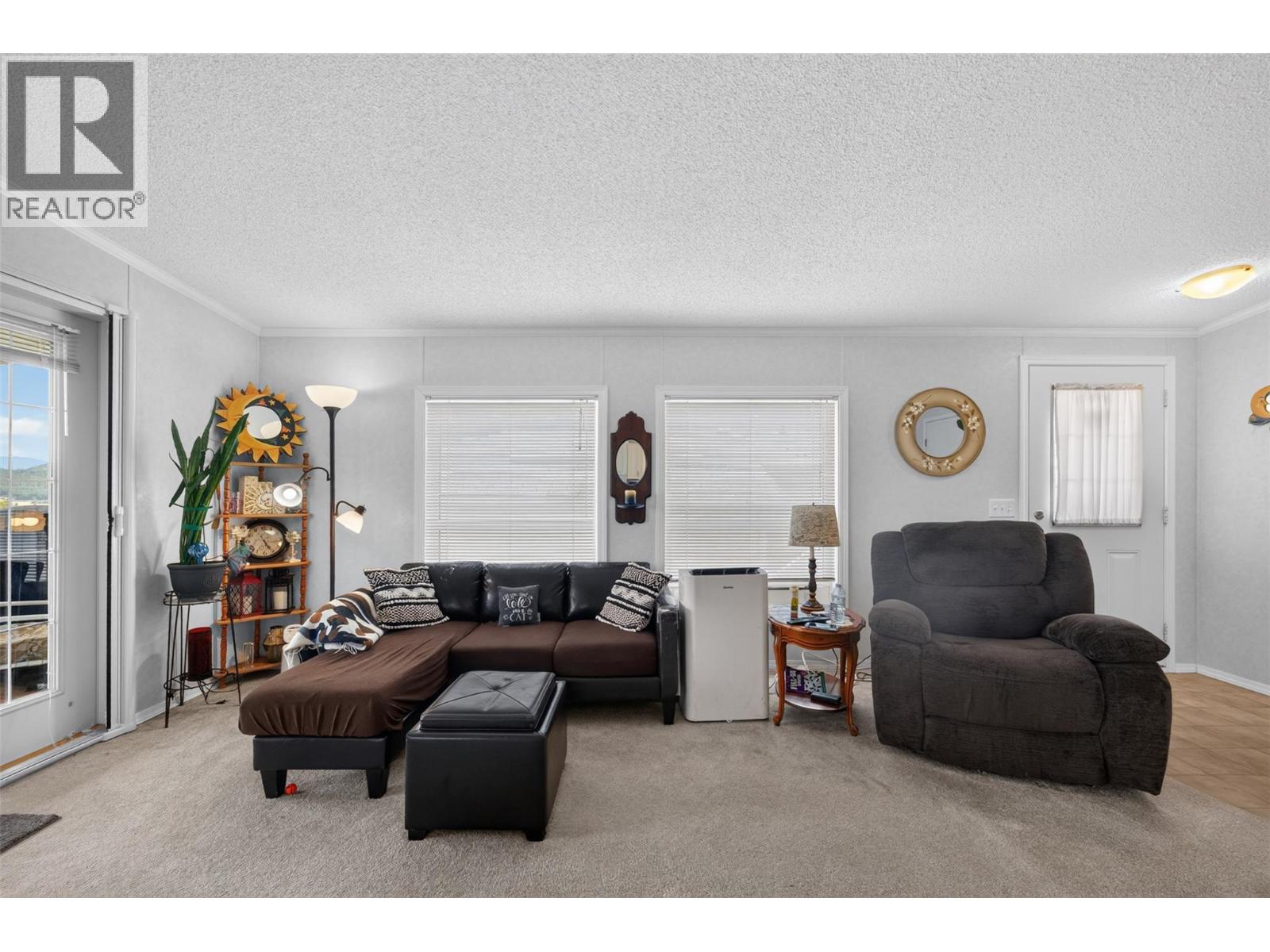1885 Tappen Notch Hill Road Unit# 32, Tappen, British Columbia V0E 2X3 - Photo 11 - 10395242