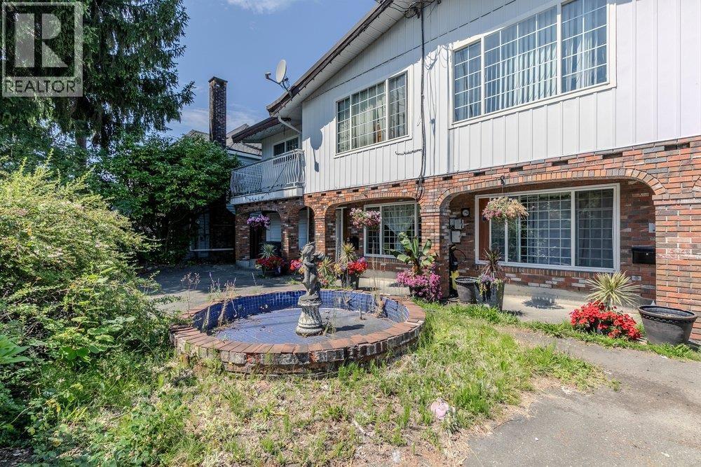 7477 7479 Holly Street, Burnaby, British Columbia  V5E 2C3 - Photo 3 - R3151875