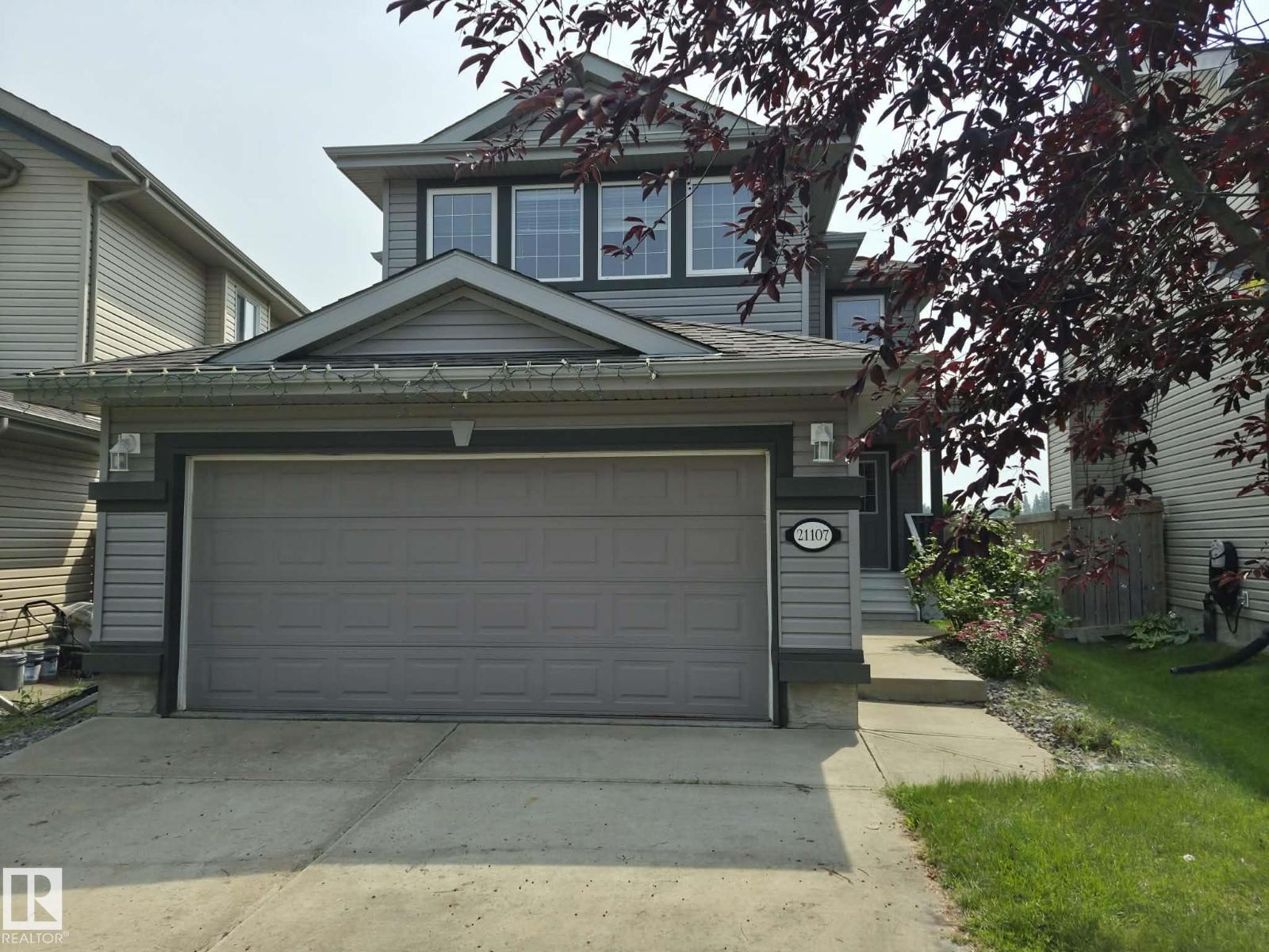 21107 58 AV NW, Edmonton, Alberta