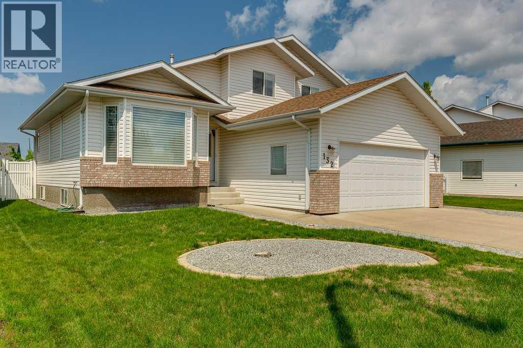 132 Reichley Street, Red Deer, Alberta  T4P 3S8 - Photo 1 - A2333264