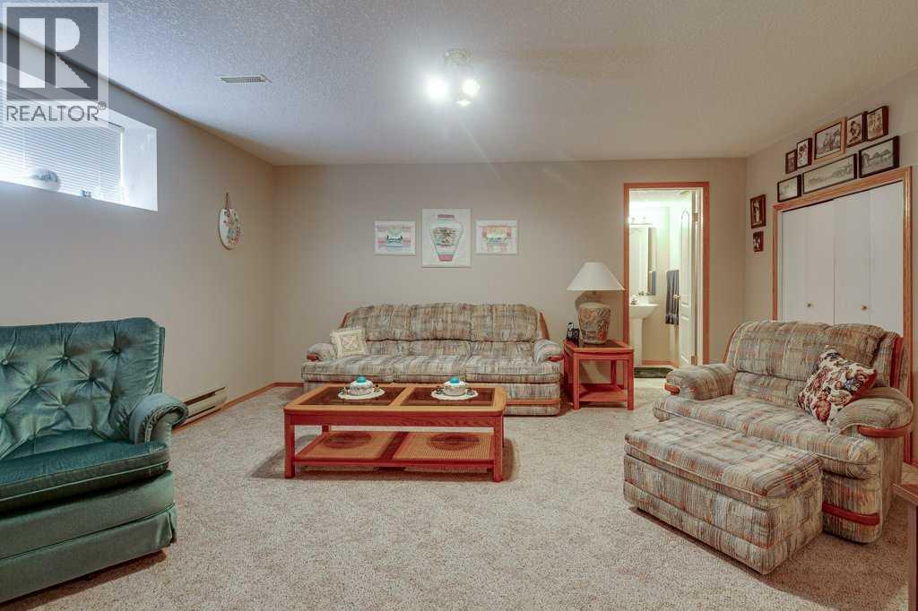 132 Reichley Street, Red Deer, Alberta  T4P 3S8 - Photo 33 - A2333264