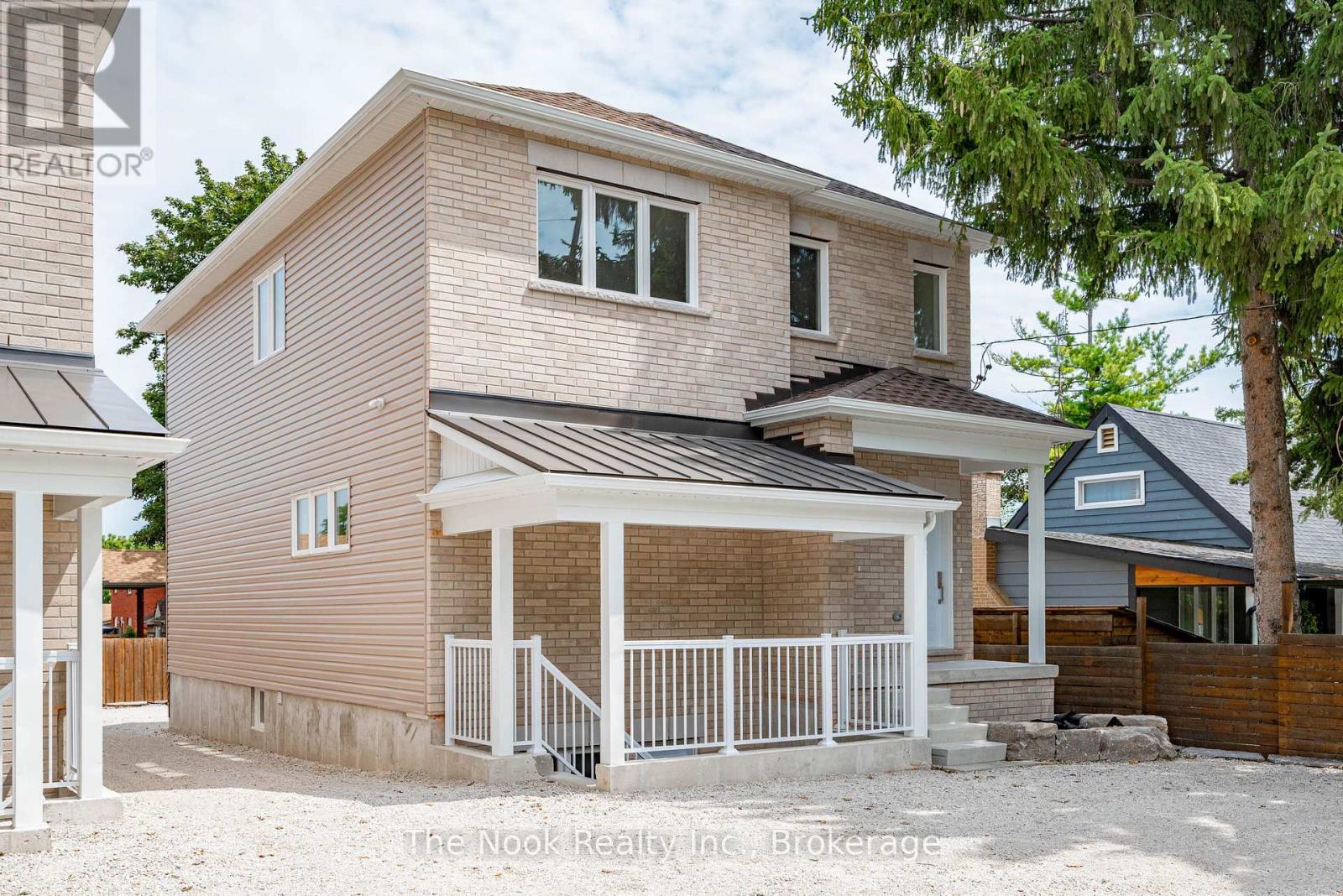 2 - 399 Thorton Road N, Oshawa, Ontario  L1J 6S9 - Photo 3 - E13630854