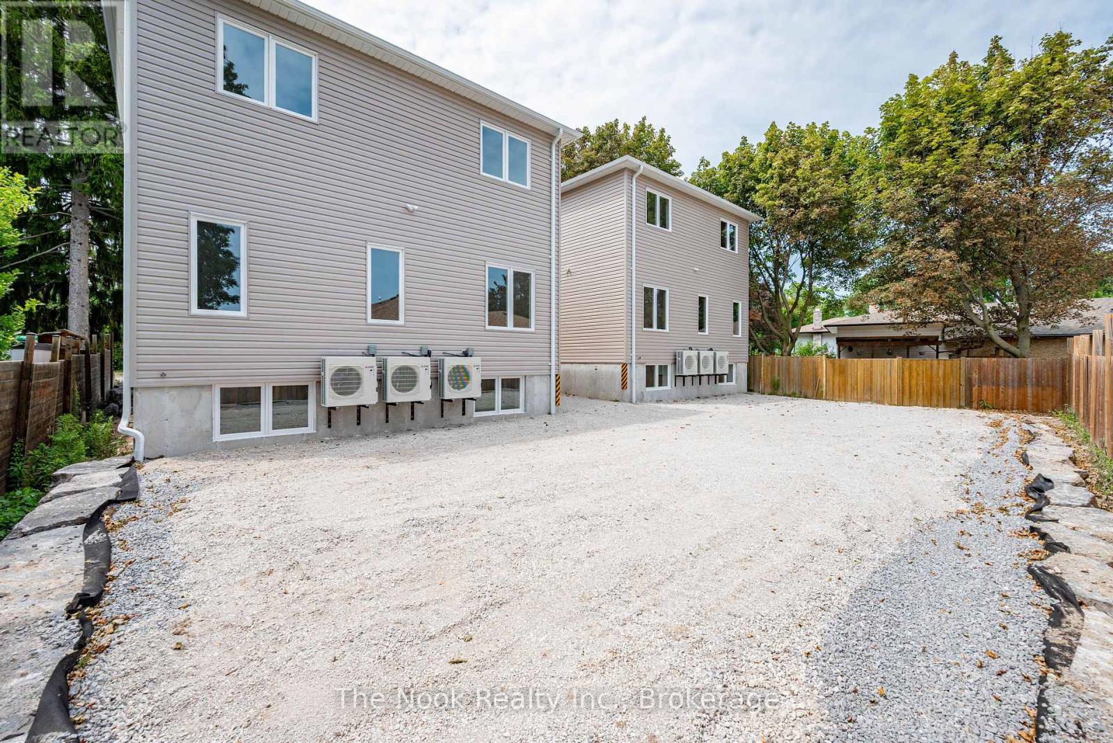 2 - 399 Thorton Road N, Oshawa, Ontario  L1J 6S9 - Photo 6 - E13630854