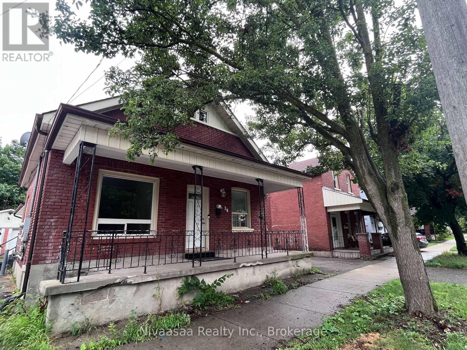 36 PEARL STREET, Brantford, Ontario