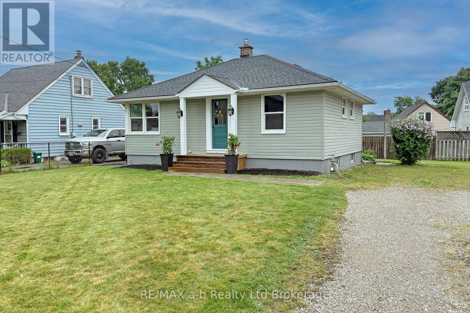 41 Kensington Street, Woodstock, Ontario  N4S 5L5 - Photo 2 - X13630850