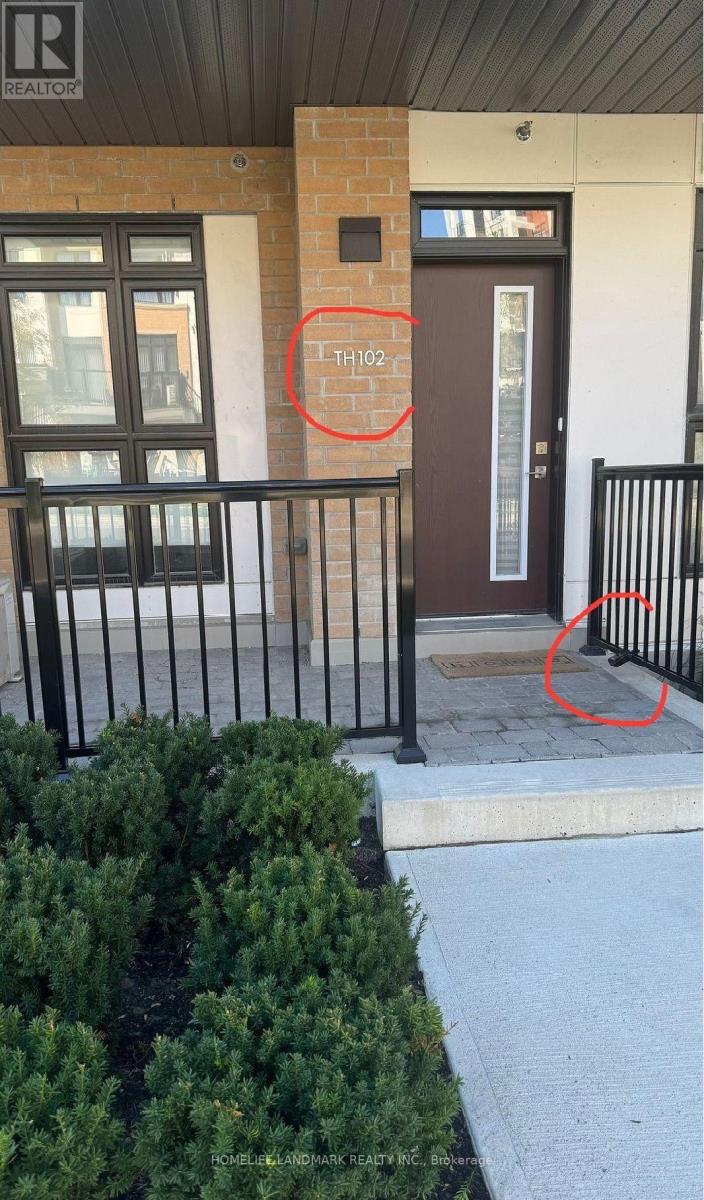 P102 - 145 Canon Jackson Drive, Toronto, Ontario  M6M 2G1 - Photo 2 - W13630868