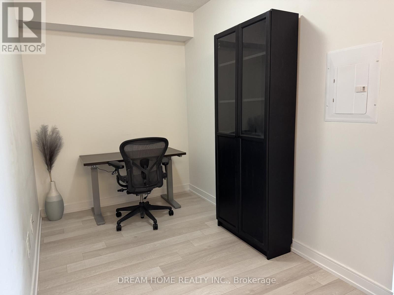 2701 - 20 Thomas Riley Road W, Toronto, Ontario  M9B 0C3 - Photo 9 - W13630872
