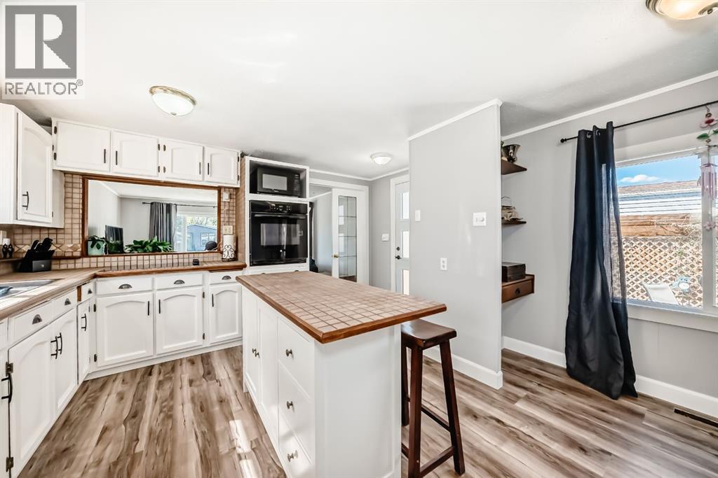 124 Big Springs Drive Se, Airdrie, Alberta  T4A 1J9 - Photo 11 - A2312597