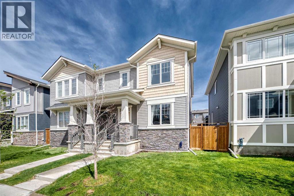 131 Carringham Road NW, Calgary, Alberta  T3P 1V3 - Photo 2 - A2316933