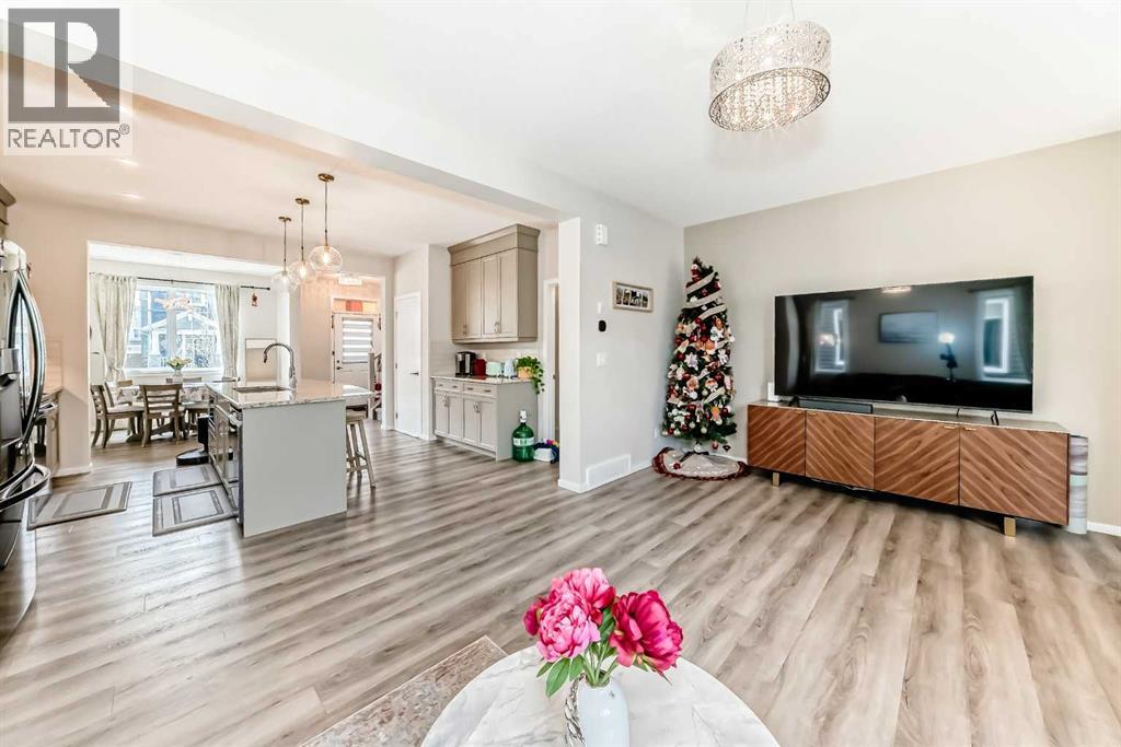 131 Carringham Road NW, Calgary, Alberta  T3P 1V3 - Photo 21 - A2316933