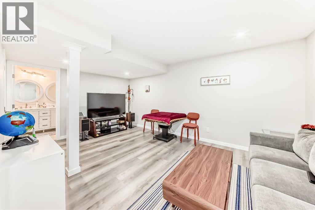 131 Carringham Road NW, Calgary, Alberta  T3P 1V3 - Photo 40 - A2316933