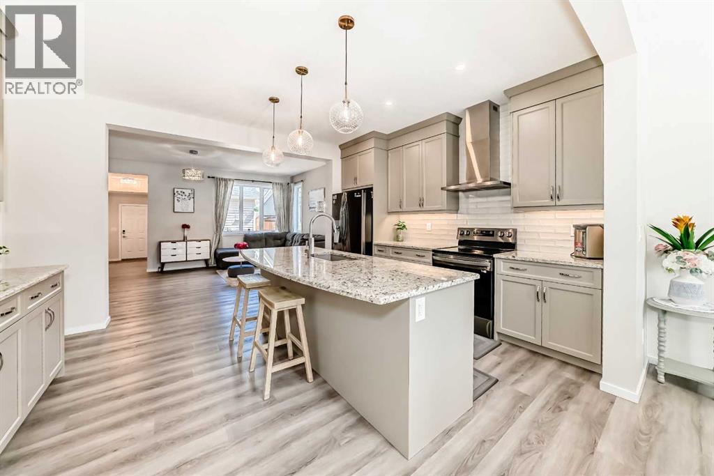 131 Carringham Road NW, Calgary, Alberta  T3P 1V3 - Photo 6 - A2316933