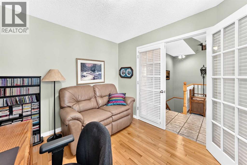 19 Rocky Ridge Villas NW, Calgary, Alberta  T3G 4R3 - Photo 11 - A2333325