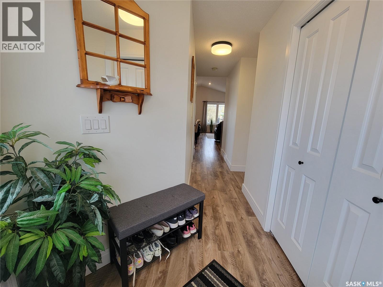 214 1st Avenue W, Maidstone, Saskatchewan S0M 1M0 - Photo 3 - SK033063