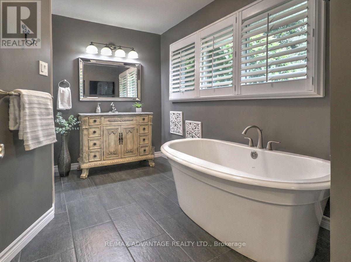 467 Jellicoe Crescent, London South, Ontario  N6K 2M7 - Photo 21 - X13607808
