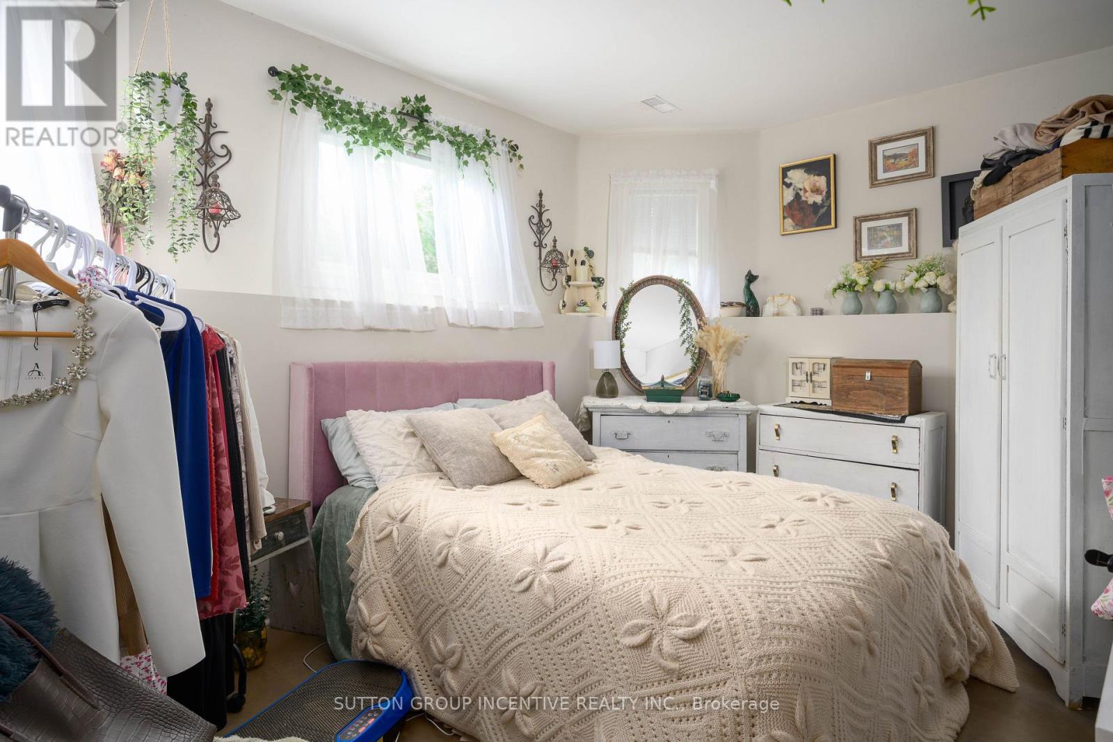 48 Wesley Avenue, Wasaga Beach, Ontario  L9Z 1C8 - Photo 33 - S13597418