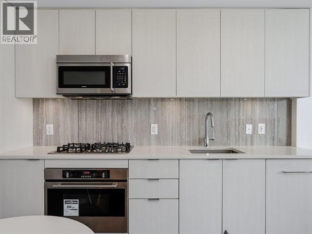 1706 5051 Imperial Street, Burnaby, British Columbia  V5J 0J3 - Photo 2 - R3138100