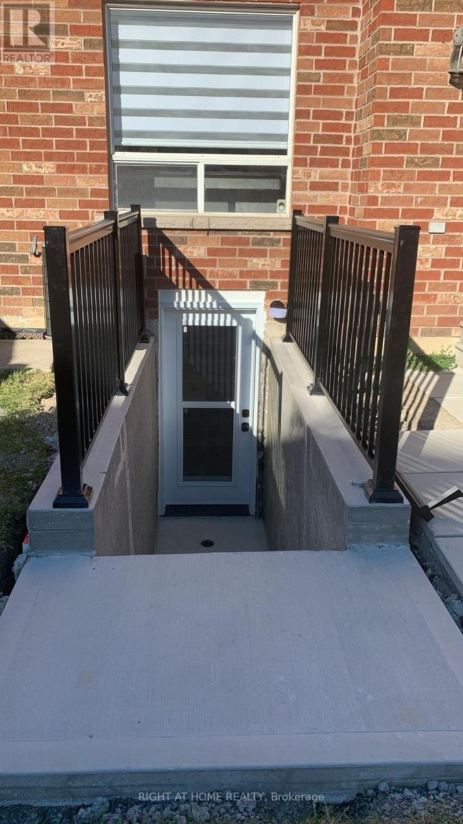 BSMET - 75 MAFFEY CRESCENT, Richmond Hill, Ontario