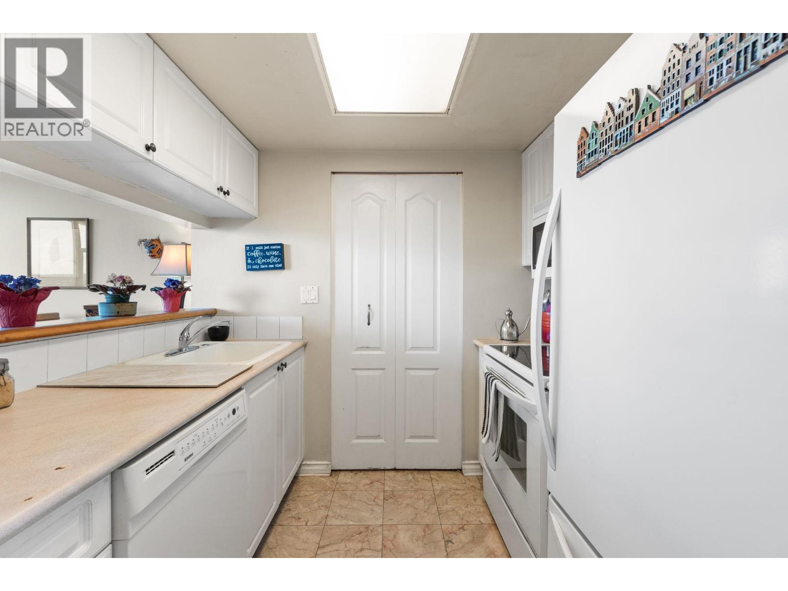 602 567 Lonsdale Avenue, North Vancouver, British Columbia  V7M 2G6 - Photo 14 - R3136112