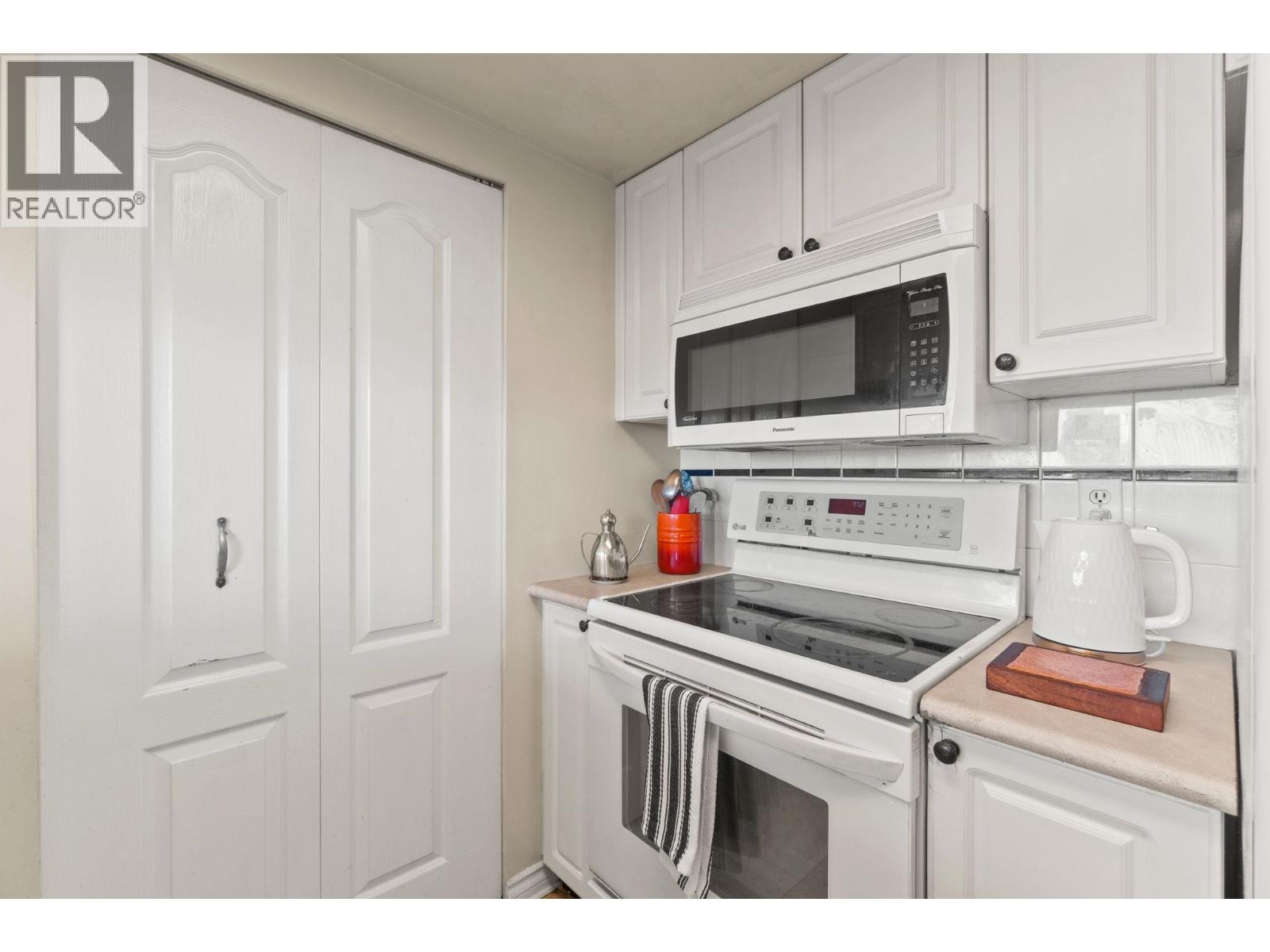 602 567 Lonsdale Avenue, North Vancouver, British Columbia  V7M 2G6 - Photo 15 - R3136112