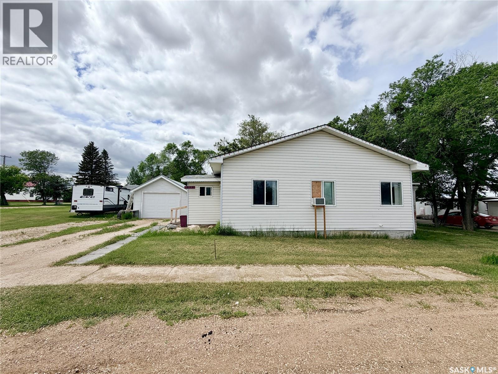213 Main STREET, Maymont, Saskatchewan