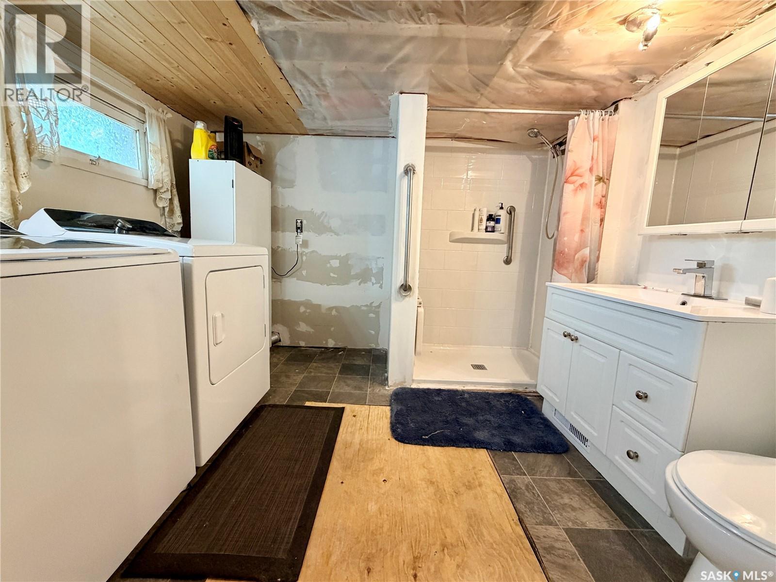 213 Main Street, Maymont, Saskatchewan S0M 1T0 - Photo 18 - SK044315