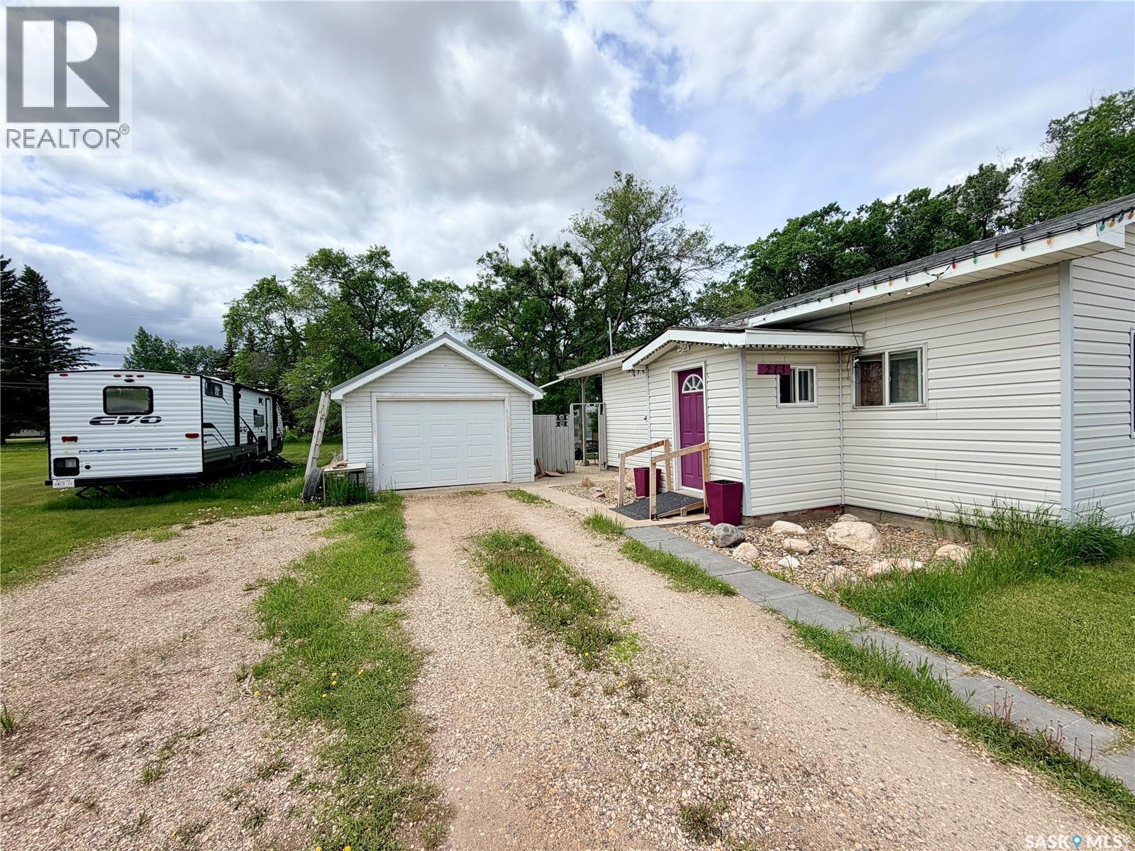 213 Main Street, Maymont, Saskatchewan S0M 1T0 - Photo 25 - SK044315