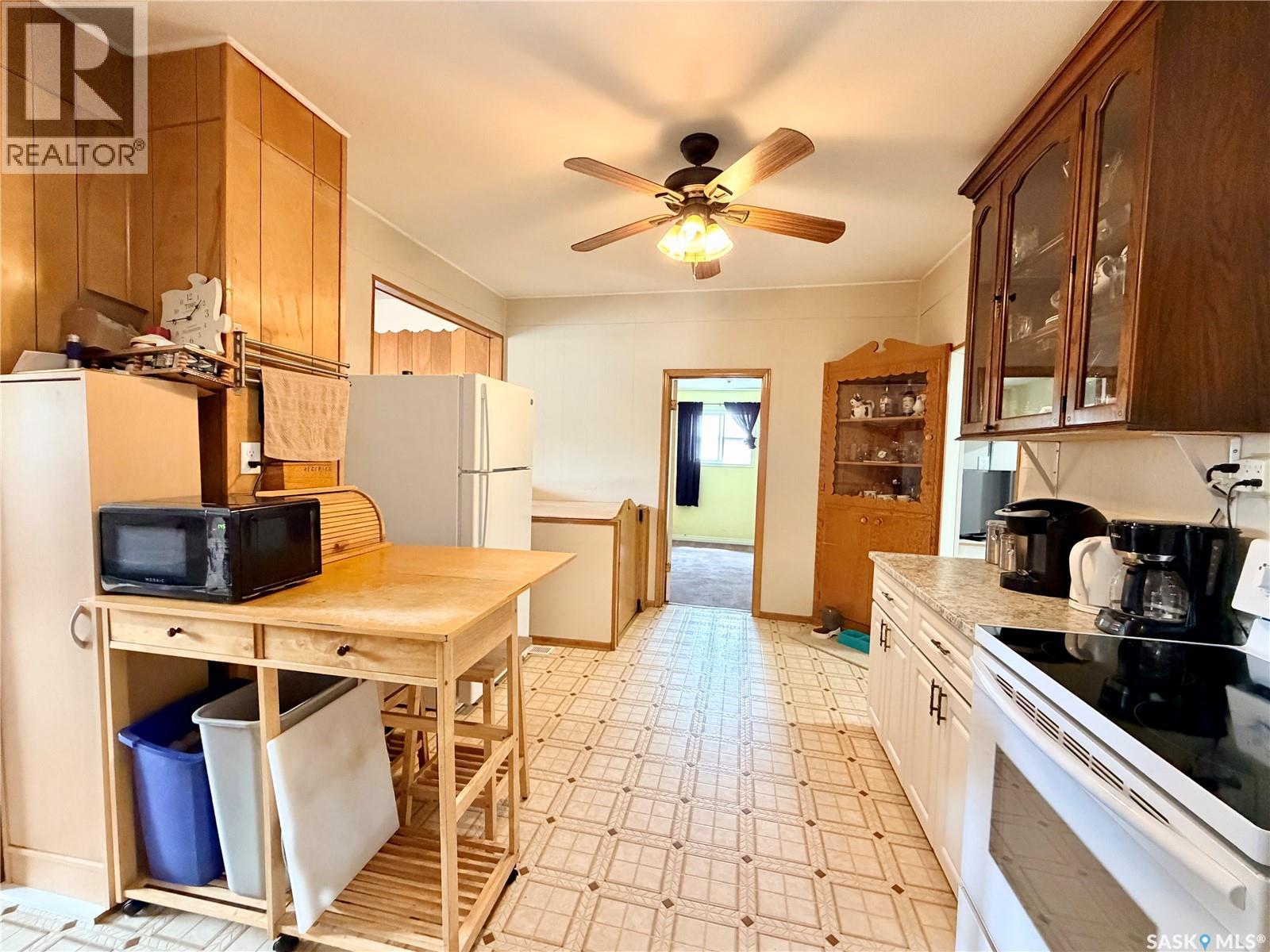 213 Main Street, Maymont, Saskatchewan S0M 1T0 - Photo 9 - SK044315