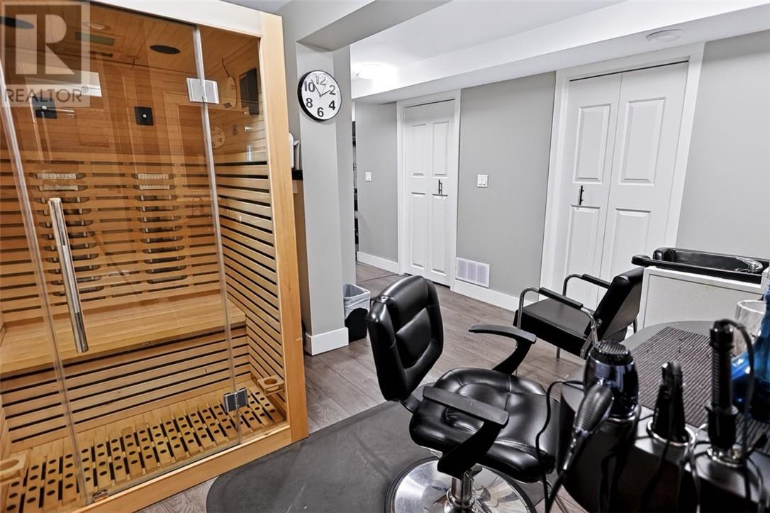 121 W Laurier, Azilda, Ontario  P0M 1B0 - Photo 45 - 2129516