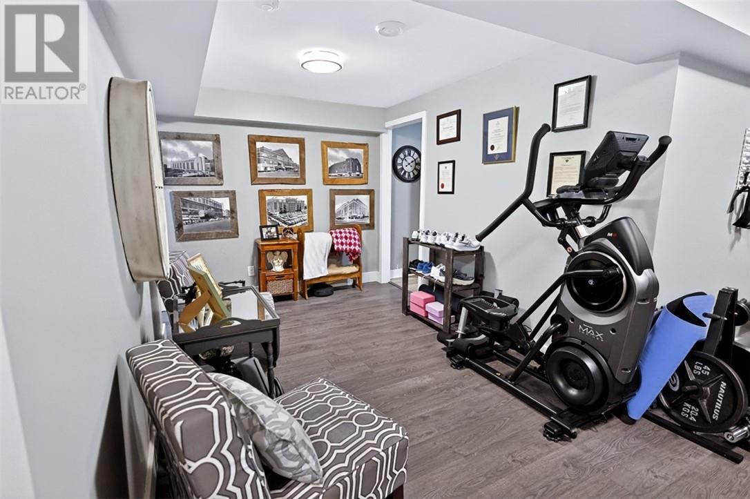 121 W Laurier, Azilda, Ontario  P0M 1B0 - Photo 42 - 2129516