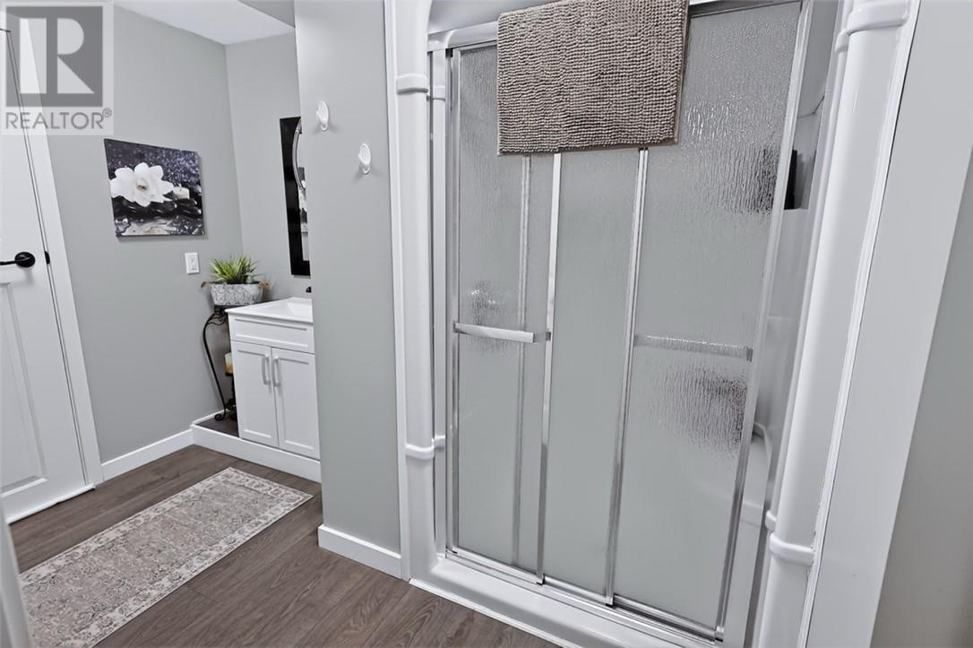 121 W Laurier, Azilda, Ontario  P0M 1B0 - Photo 46 - 2129516