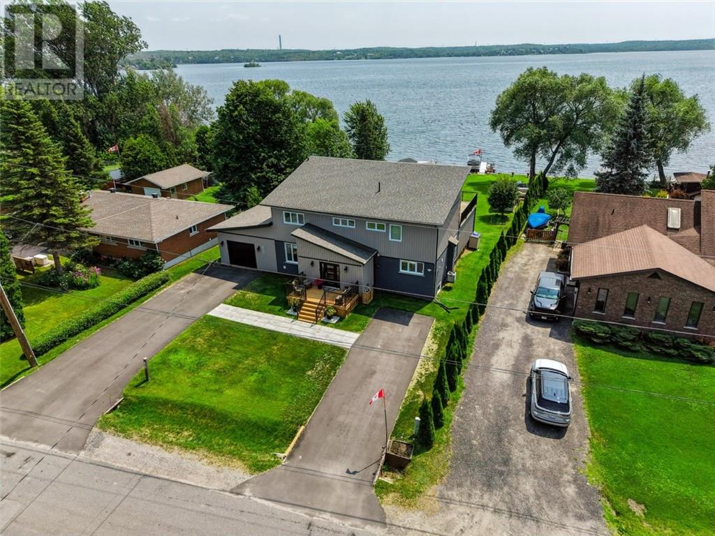 121 W Laurier, Azilda, Ontario  P0M 1B0 - Photo 6 - 2129516