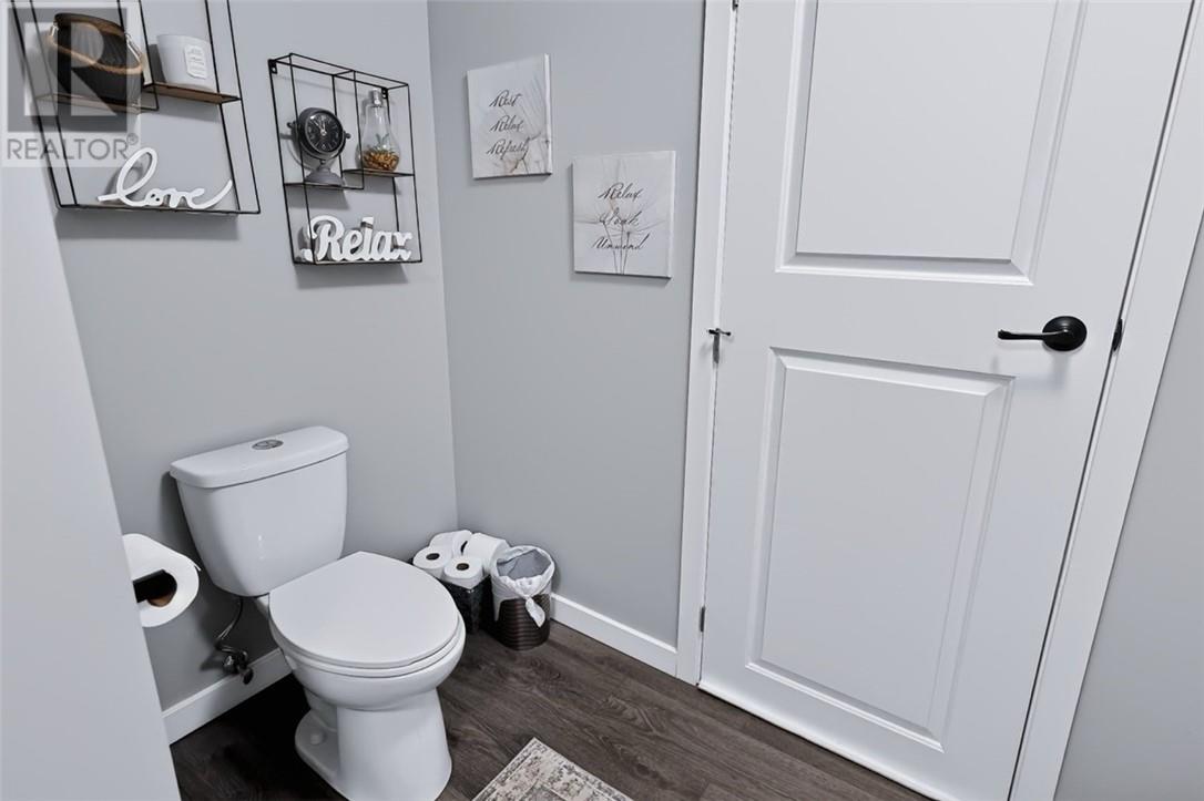 121 W Laurier, Azilda, Ontario  P0M 1B0 - Photo 49 - 2129516