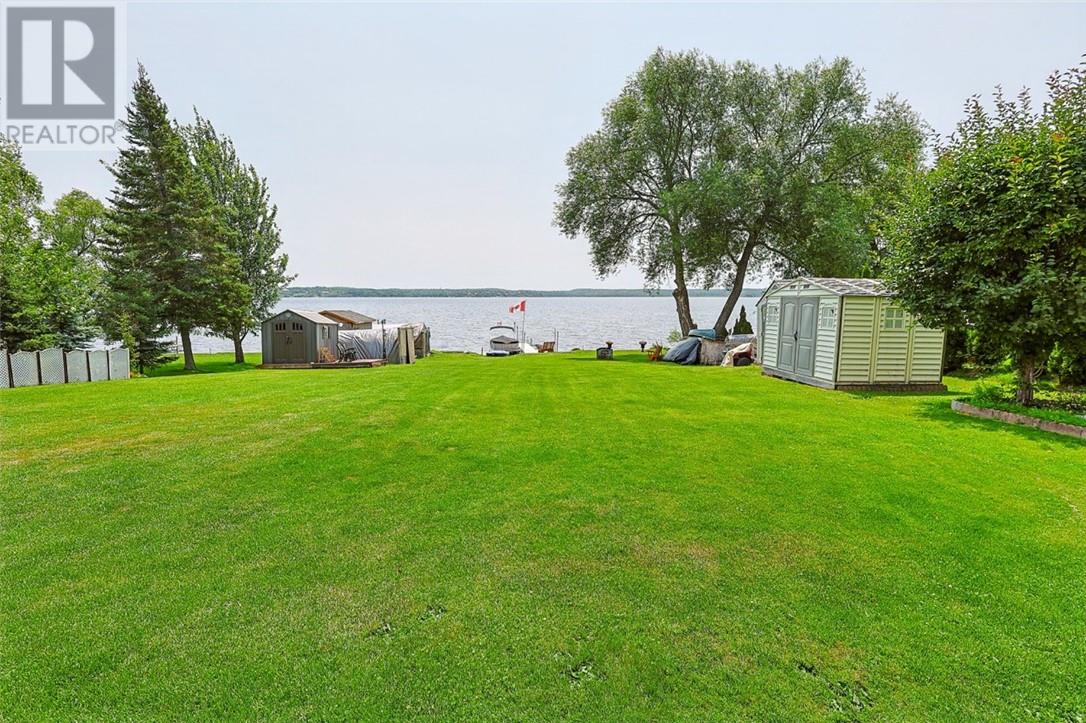 121 W Laurier, Azilda, Ontario  P0M 1B0 - Photo 71 - 2129516
