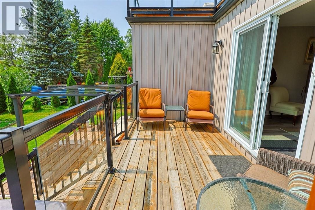 121 W Laurier, Azilda, Ontario  P0M 1B0 - Photo 70 - 2129516