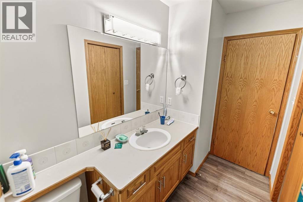 78 Duston Street, Red Deer, Alberta  T4R 2L5 - Photo 24 - A2333809