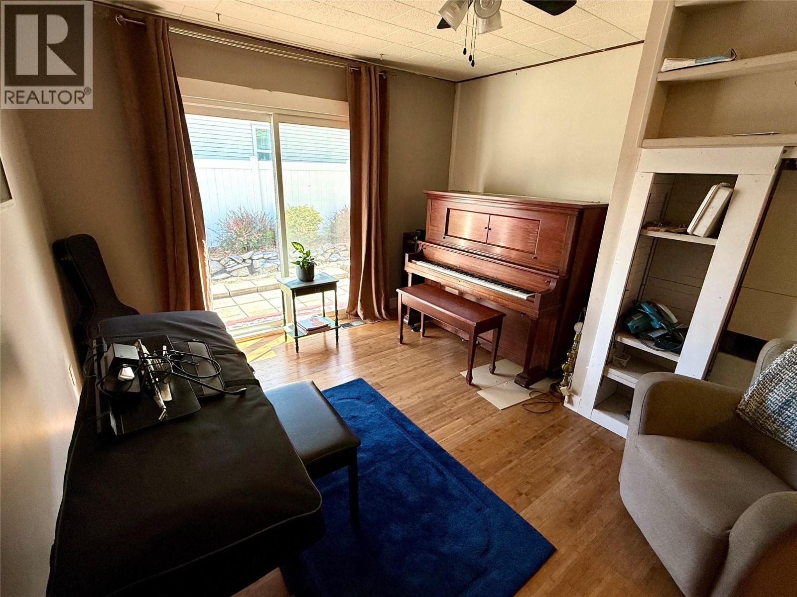 1050 Hillside Avenue, Chase, British Columbia  V0E 1M0 - Photo 20 - 10387603