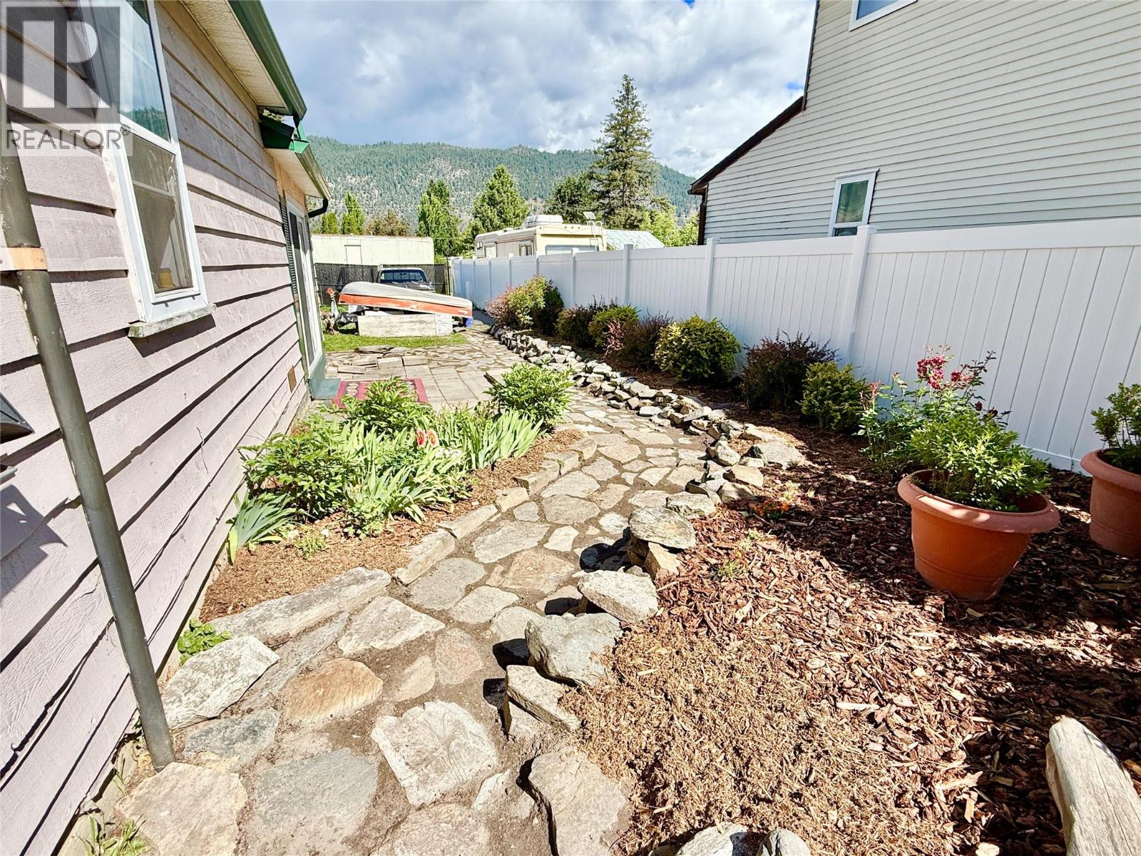 1050 Hillside Avenue, Chase, British Columbia  V0E 1M0 - Photo 35 - 10387603
