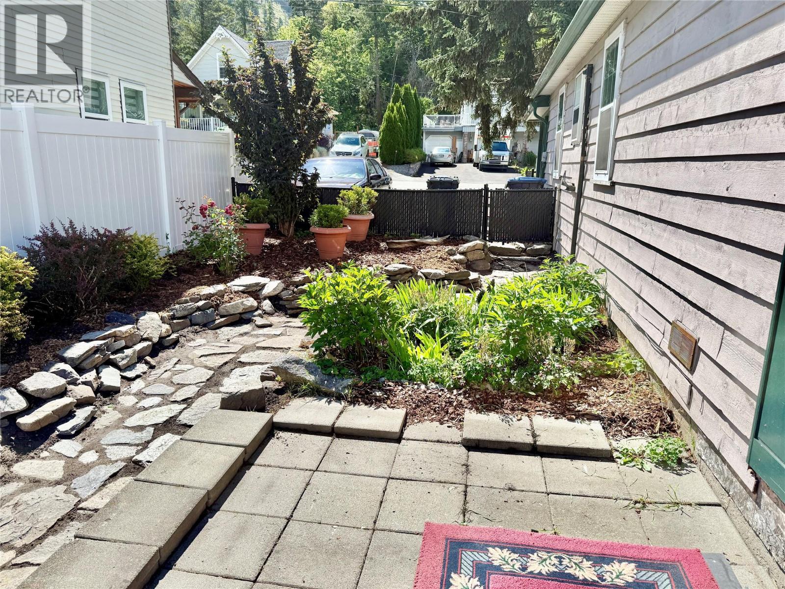1050 Hillside Avenue, Chase, British Columbia  V0E 1M0 - Photo 34 - 10387603