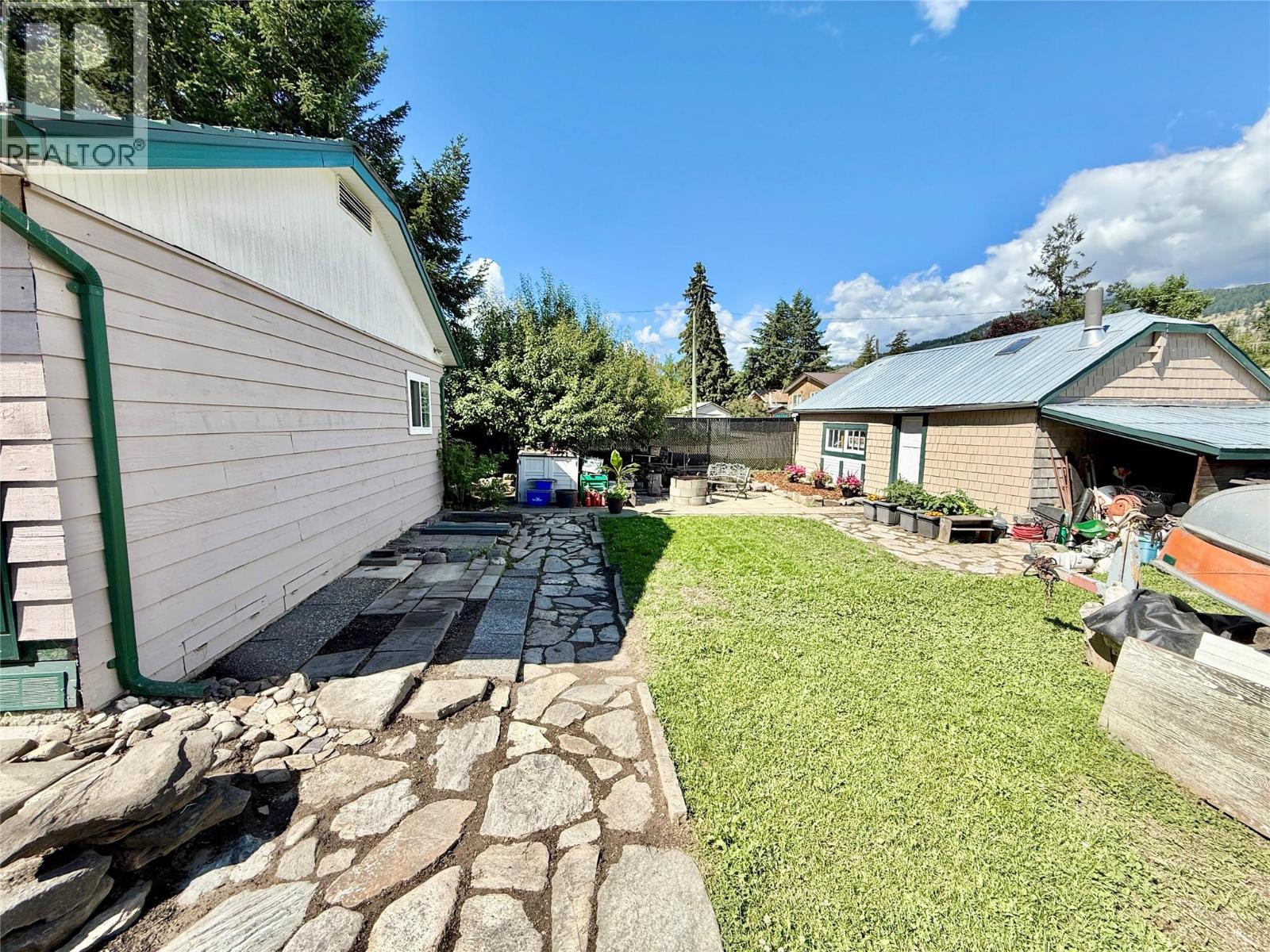 1050 Hillside Avenue, Chase, British Columbia  V0E 1M0 - Photo 38 - 10387603