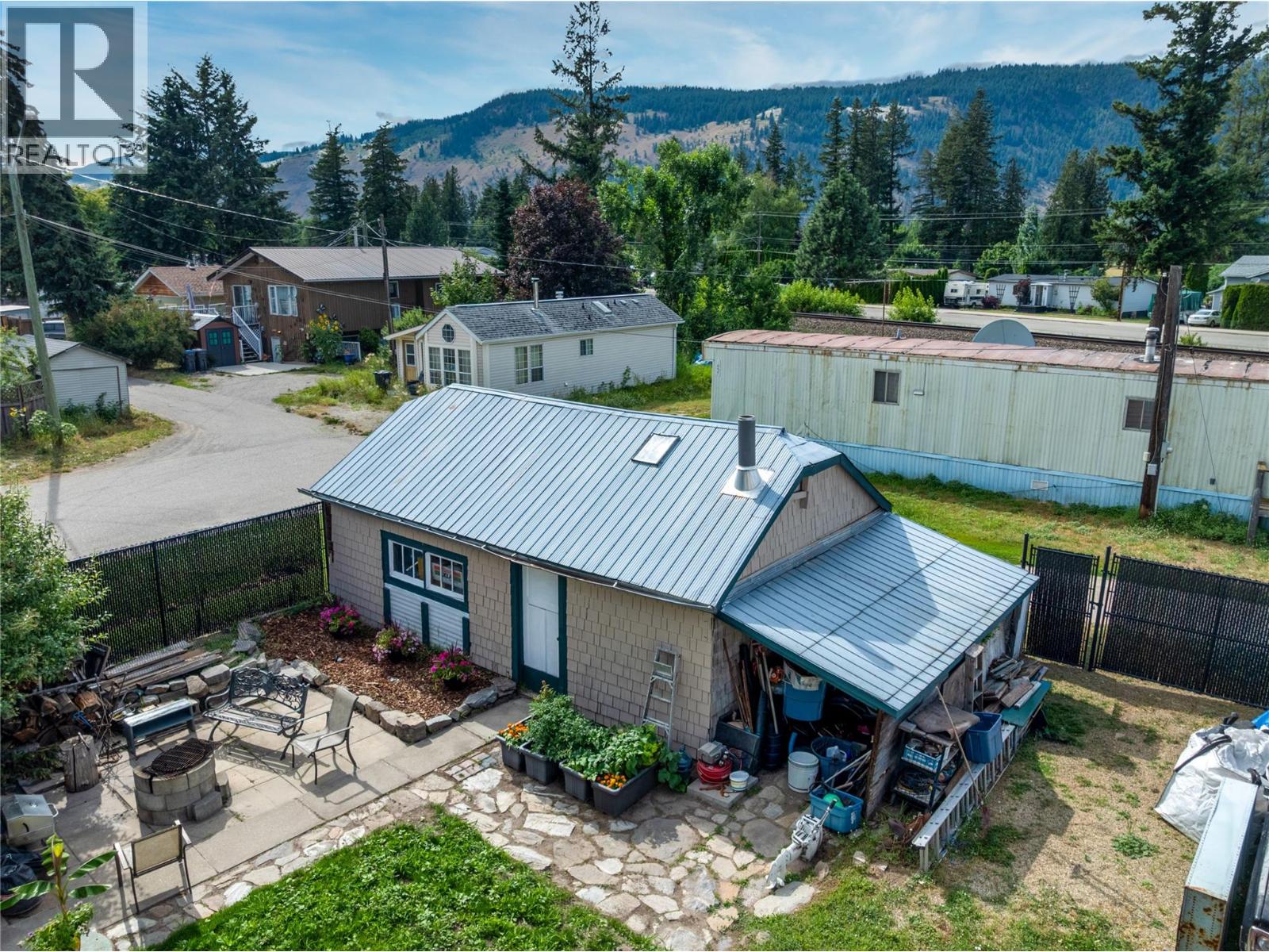 1050 Hillside Avenue, Chase, British Columbia  V0E 1M0 - Photo 48 - 10387603